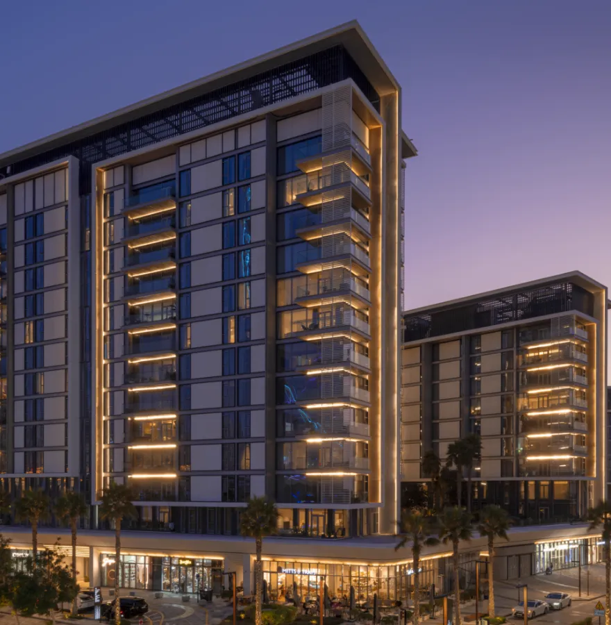 Bluewaters residence building at dusk — Meraas image